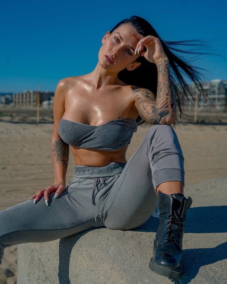 Обнаженная фотография утечки OnlyFans от Kayla Lauren