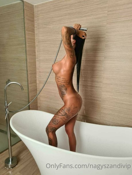 Nahá fotka uniklých OnlyFans od Nagy Alexandra