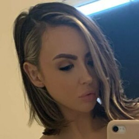 OnlyFans-model Bouxxx