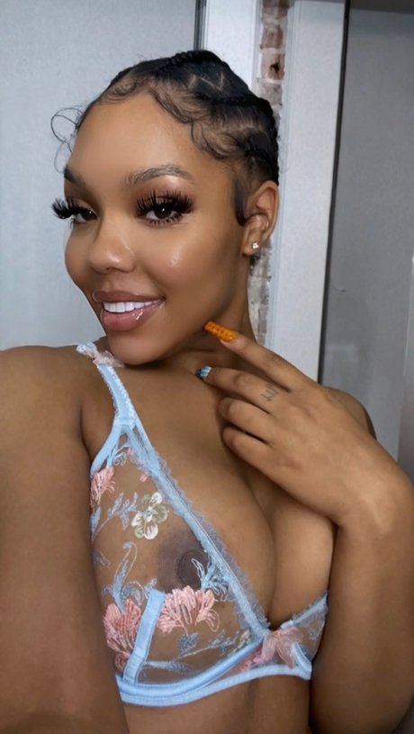 Foto di nudo di fuga di OnlyFans di Coldastati