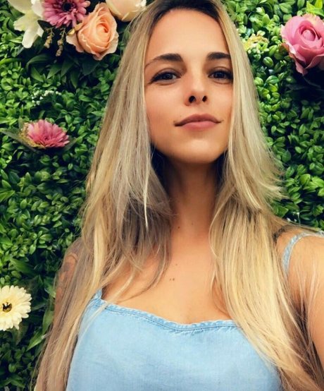 Nacktes geleaktes OnlyFans-Foto von Nathalia Fones