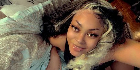 Nacktes geleaktes OnlyFans-Foto von Azulaswrath