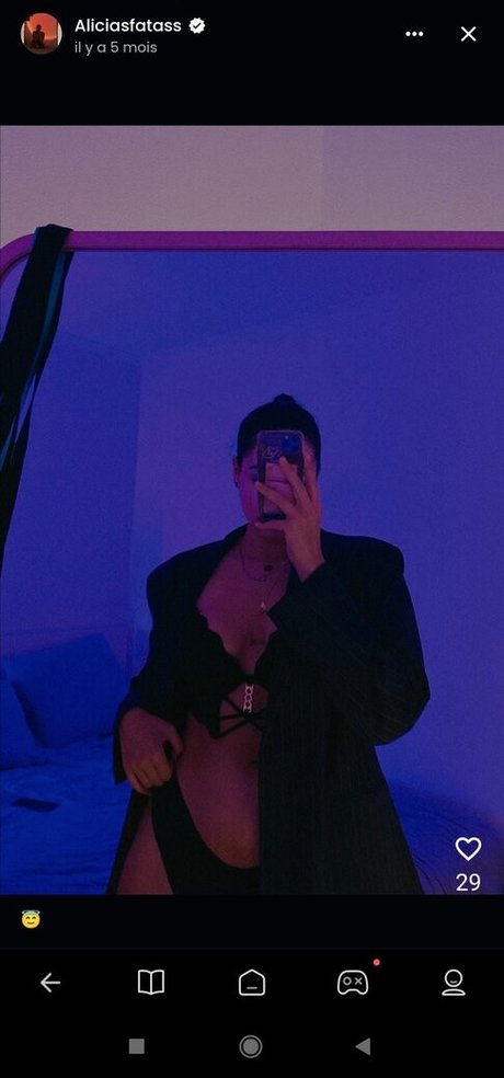 Naken lekkede OnlyFans-bilde av Aliciasfatass