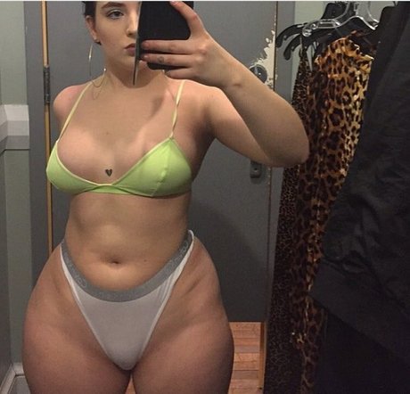 Photo nue de fuite OnlyFans de Sadgalbri