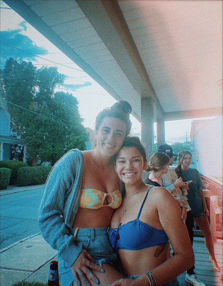 Nacktes geleaktes OnlyFans-Foto von Hannah Malvone