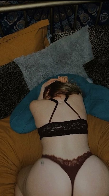 Обнаженная фотография утечки OnlyFans от Dontknowher69