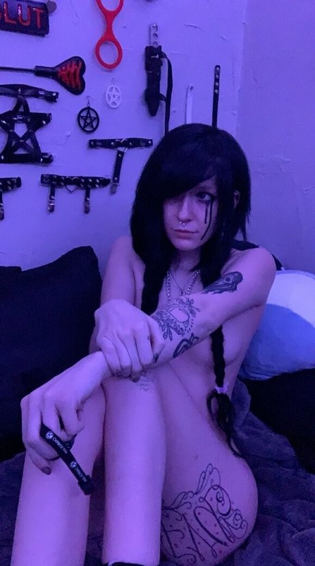 Обнаженная фотография утечки OnlyFans от Elflovingherself