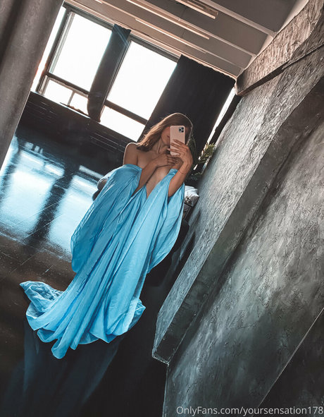 Naakte gelekte OnlyFans-foto van Yoursensation178