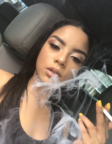 Naakte gelekte OnlyFans-foto van Mayabijouxxx