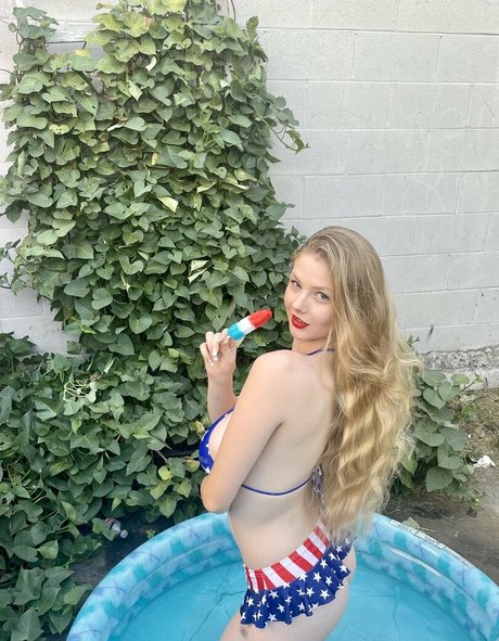 Alasti lekkinud OnlyFans-i pilt Pixievictoria