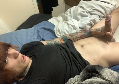 Nacktes geleaktes OnlyFans-Foto von Xxchrissdecemberxx