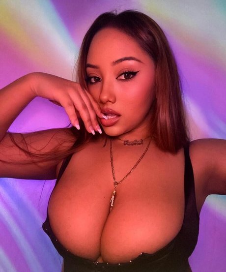 Alasti lekkinud OnlyFans-i pilt Jocey