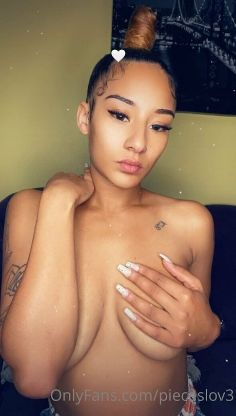 Nacktes geleaktes OnlyFans-Foto von Pieceslov3