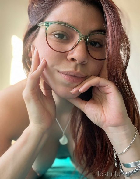 Naken lekkede OnlyFans-bilde av Lostinlustland