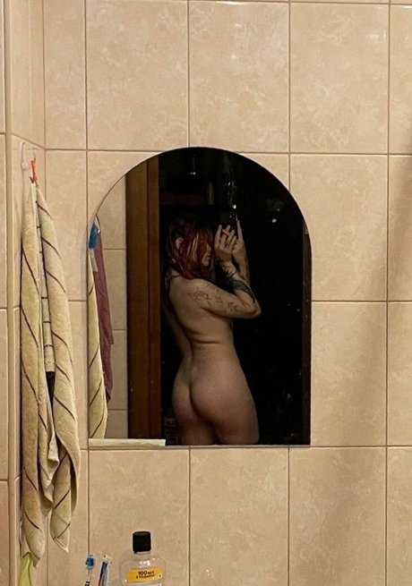 OnlyFans-model Littlepolly102