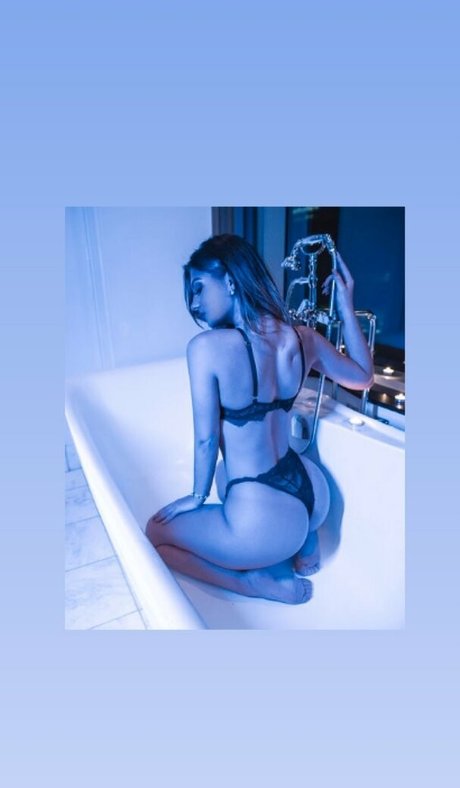 Обнаженная фотография утечки OnlyFans от Sasssz