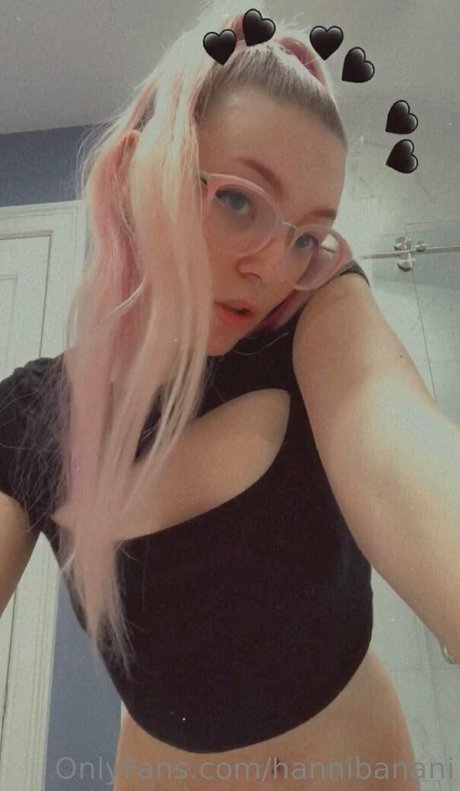 Nahá fotka uniklých OnlyFans od Hannibanani