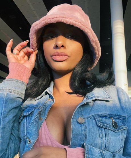 Foto di nudo di fuga di OnlyFans di Ashaughnfitness