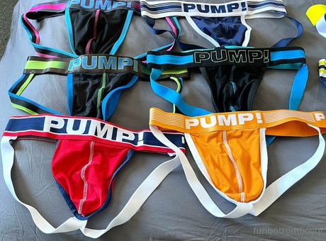 Naken läckt OnlyFans-bild av Funbottomboyqc