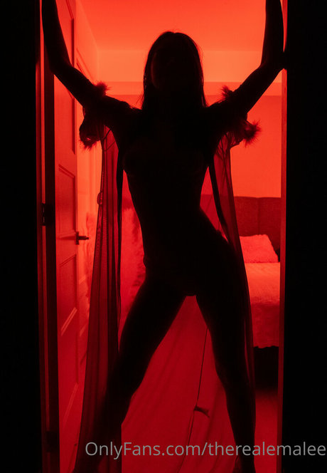 Therealemalee OnlyFansリークヌード写真