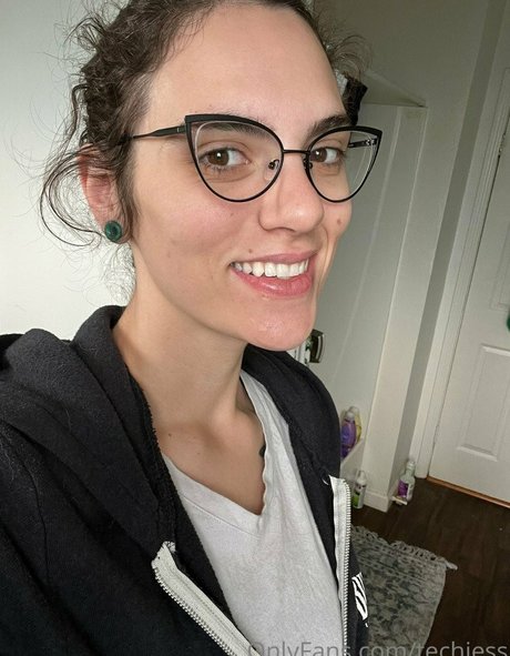 Photo nue de fuite OnlyFans de Whimsicalgoth