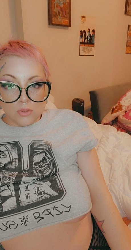 Nahá fotka uniklých OnlyFans od Whiskeynwhiskersfree