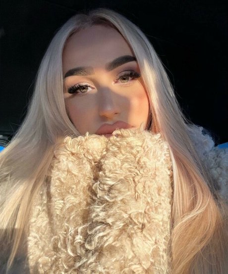 Nacktes geleaktes OnlyFans-Foto von Blondielana