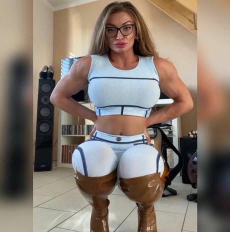 OnlyFans-model Enrica Ademi