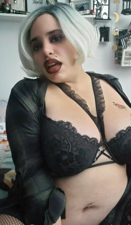 Обнаженная фотография утечки OnlyFans от Cinvonquinzel