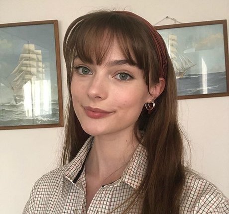 Naken läckt OnlyFans-bild av Delicate Asmr