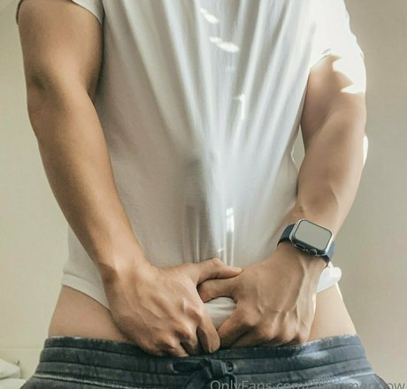 Nacktes geleaktes OnlyFans-Foto von Asianmennow