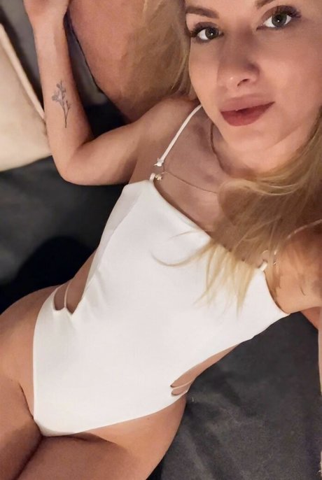 Irawhatsmyname24 OnlyFans泄露裸照