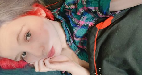 Nacktes geleaktes OnlyFans-Foto von Tsukidesfree