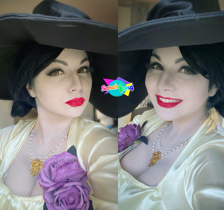 Naken läckt OnlyFans-bild av Sarah Fong