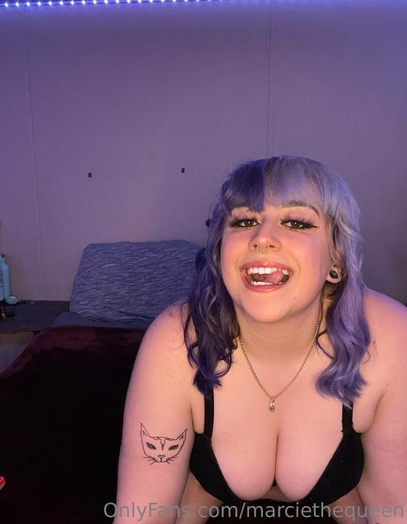 Naakte gelekte OnlyFans-foto van Marciethequeen