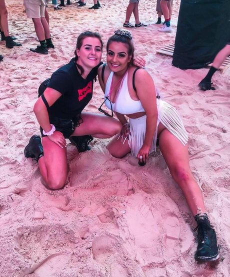 Alasti lekkinud OnlyFans-i pilt Chloe C