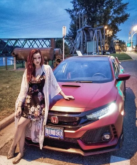 Naakte gelekte OnlyFans-foto van Madison Agnew