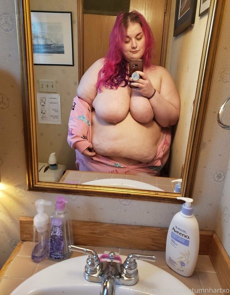 Foto di nudo di fuga di OnlyFans di Xoautumnhartxo