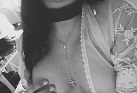 Naken lekkede OnlyFans-bilde av Succubuskino