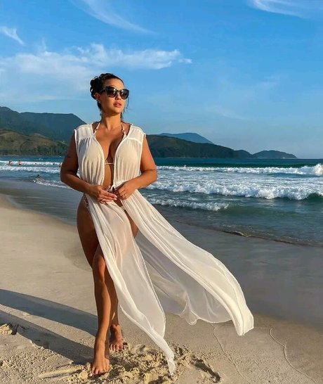 Foto di nudo di fuga di OnlyFans di Carol Dias