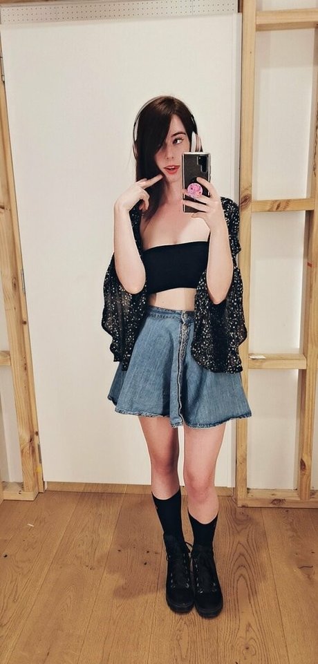 Naken lekkede OnlyFans-bilde av Forestnymphnz