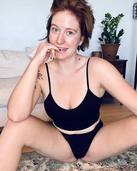 Обнаженная фотография утечки OnlyFans от Actualagency