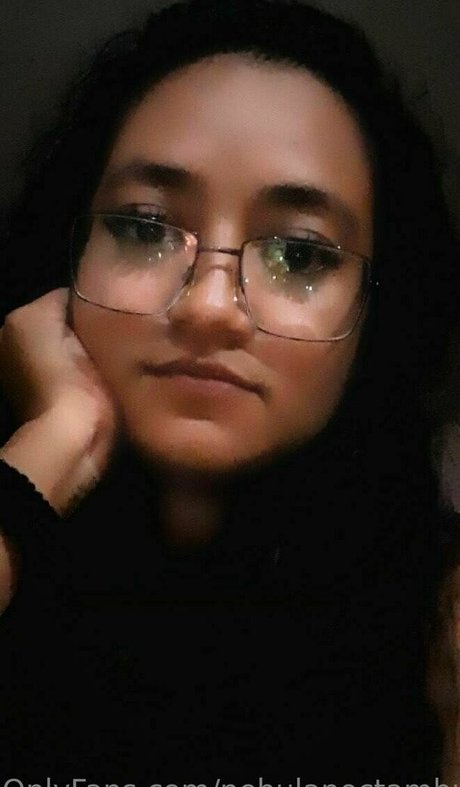 Naakte gelekte OnlyFans-foto van Nebulanoctambula