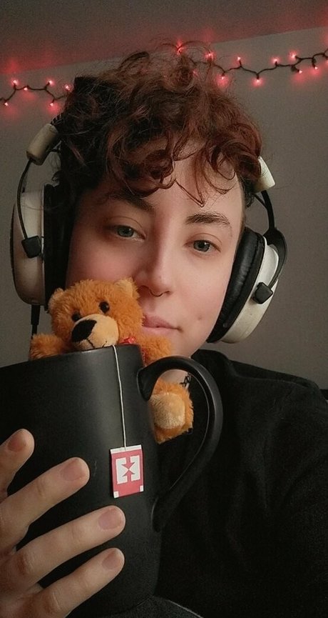 Nacktes geleaktes OnlyFans-Foto von Clumsiersquirrel