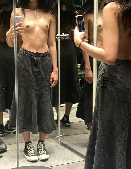 Alasti lekkinud OnlyFans-i pilt Shylidia