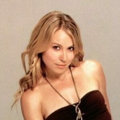Sarah Carter OnlyFansリークヌード写真