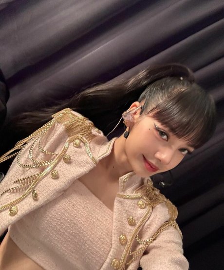 Naakte gelekte OnlyFans-foto van Lisa