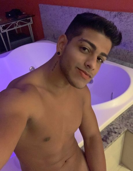 Foto di nudo di fuga di OnlyFans di Marciomendes