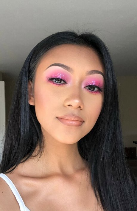 Foto di nudo di fuga di OnlyFans di Moliney Mao