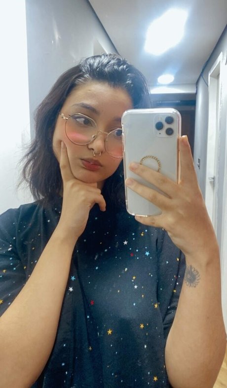 Alasti lekkinud OnlyFans-i pilt Nathye